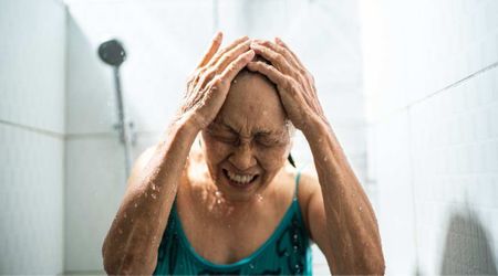 Neurologist points out unexpected symptom of dementia that could turn up when you are in the shower