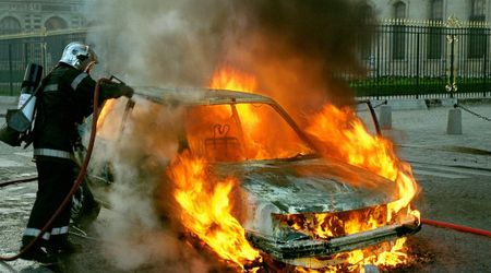 26-year-old was seconds away from being trapped in completely flaming car — a timely call and brave action saved him 