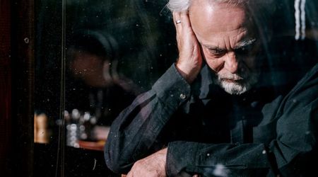 Man hit his head and collapsed suddenly. A local politician with no medical training used his phone to save his life