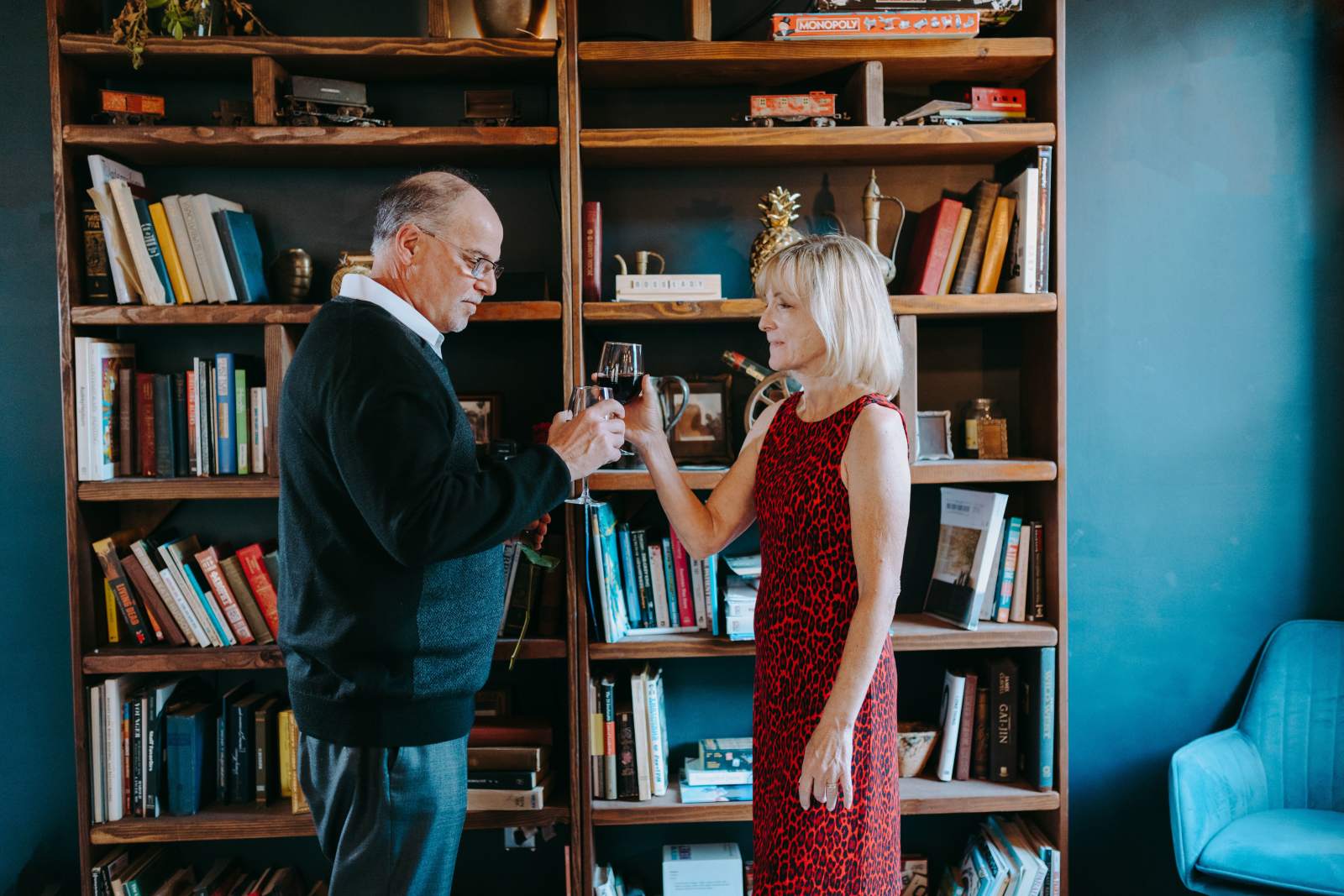 A middle-aged couple at a restaurant.