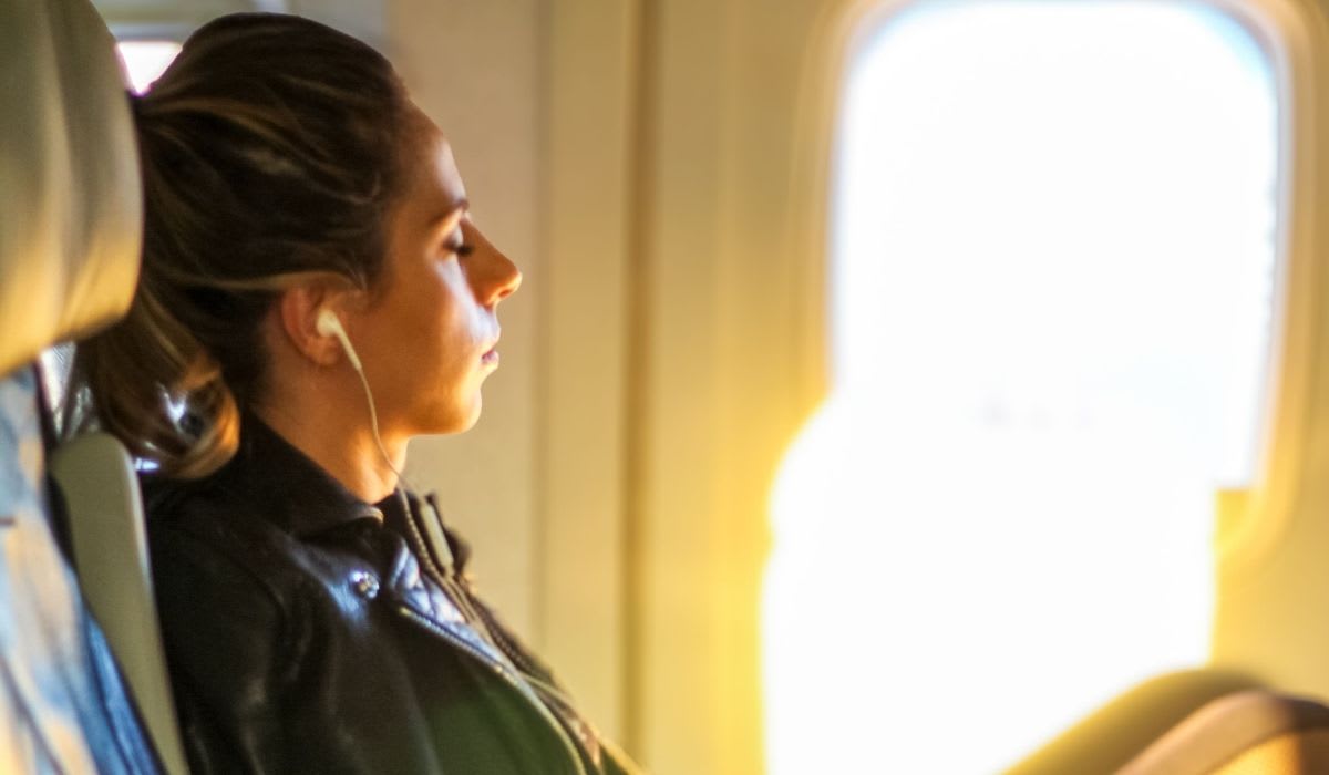 Woman feels dizzy mid-flight. (Representative Image Source: Pexels | Richard Harris)