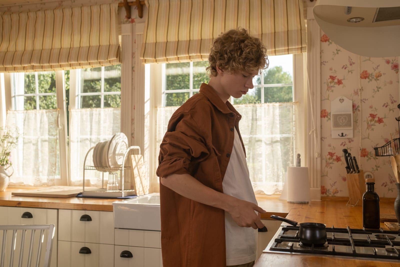 Teenager cooking (Representative Image Source: Pexels | Ron Lach)