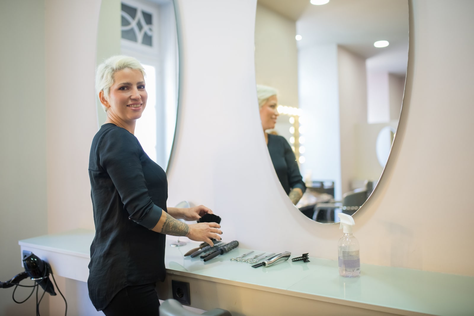 A hairdresser at a salon. (Representative Image Source; Pexels| Kampus Production)