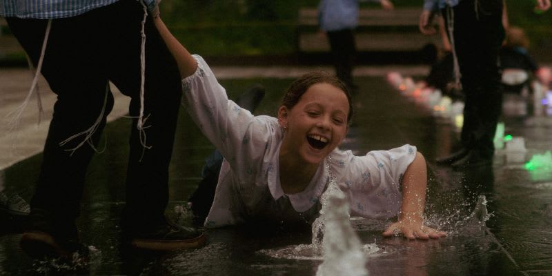 Children playing near the fountain (Representative Image Source: Pexels, Yura Forrat)