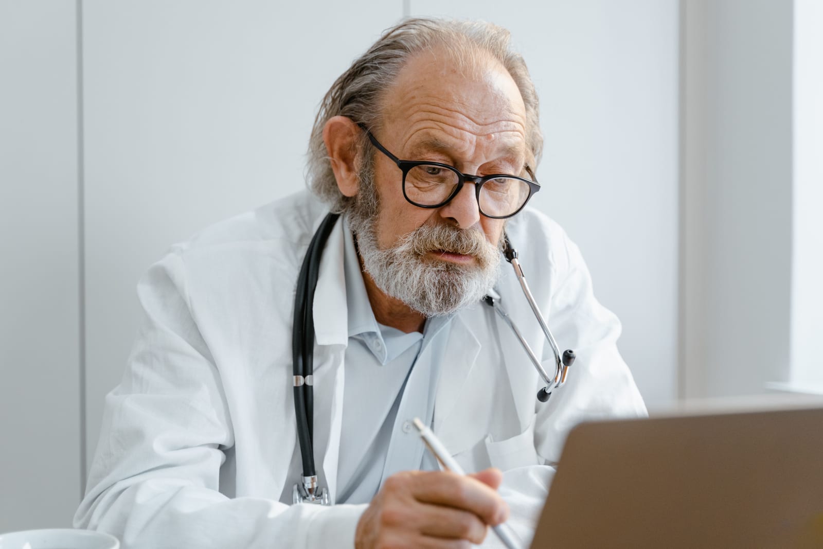 A doctor speaking to a patient. (Representative Image Source: Pexels| Tima Miroshnichenko)